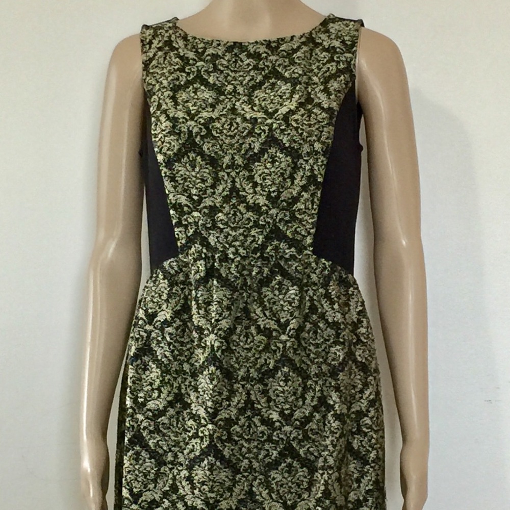 Loft Dress - Picture 4 of 6